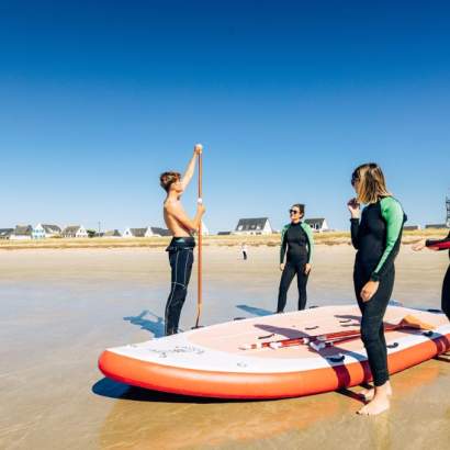 Paddle sur une plage de Quiberon